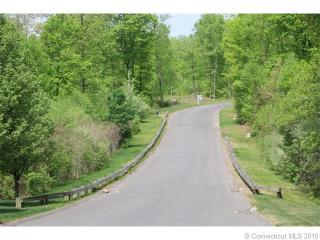 342 Holly Hill Ln, Southbury, CT 06488-4685