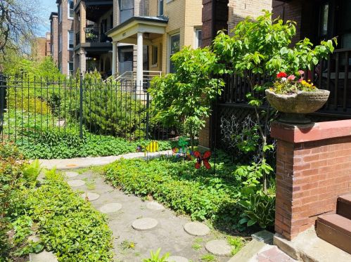 5209 Winthrop Ave, Chicago, IL 60640-2305