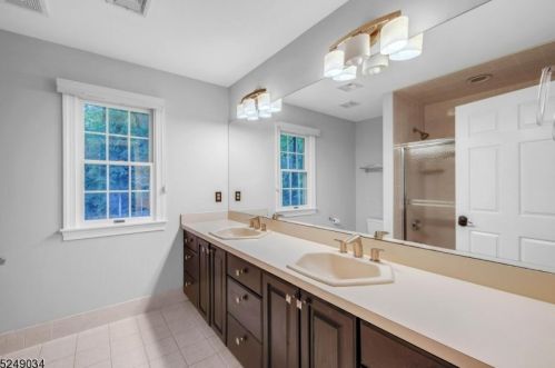 35 Mallard Dr, Hackettstown NJ  07840-2821 exterior