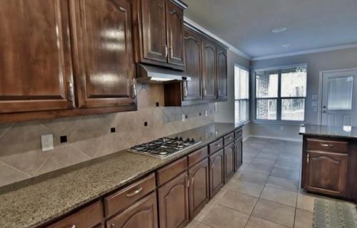 5840 Tuleys Creek Dr, Fort Worth TX  76137-3894 exterior