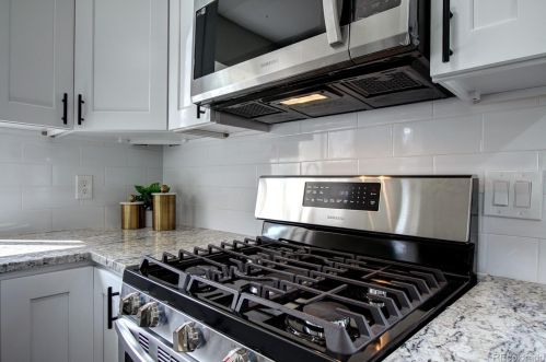 2665 Olive St, Denver CO  80207-2916 exterior