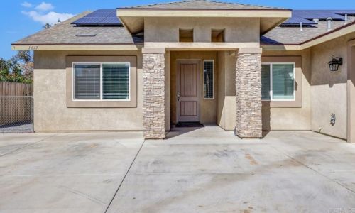 1617 Weekend Villa Rd, Ramona, CA 92065-1021