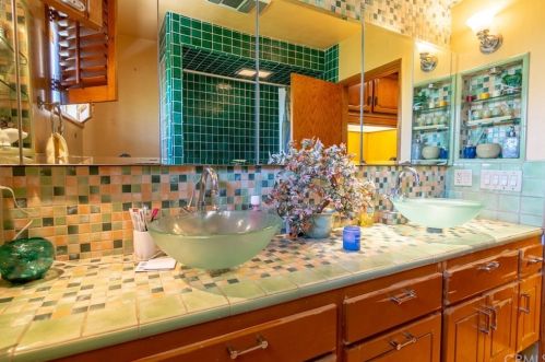 4151 132 St, Hawthorne CA 90250-5904 exterior