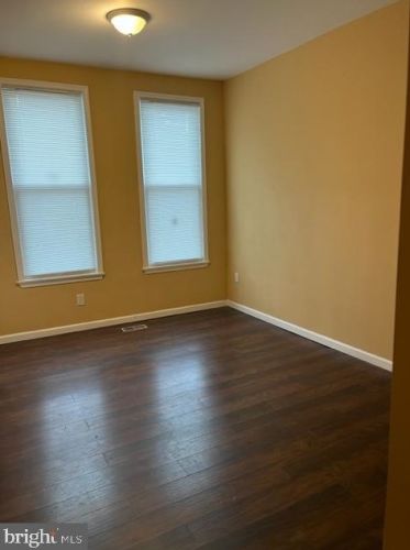 404 Chambers Ave, Camden NJ  08103-1405 exterior