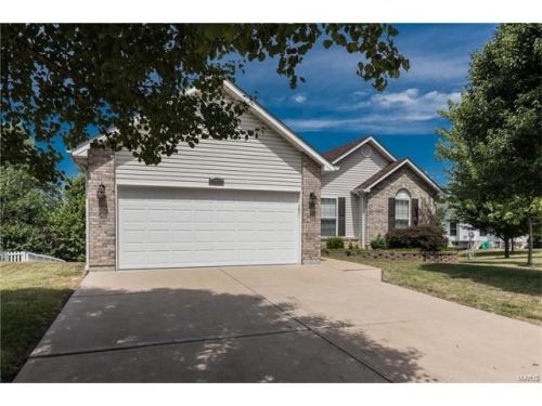5483 Mystic Oaks Dr, Imperial, MO 63052-3445
