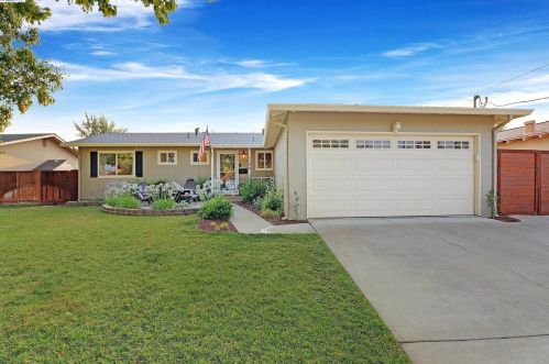 1144 Apache St, Livermore, CA 94551-1803