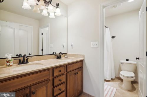 13509 Moonlight Trail Dr, Silver Spring MD 20906-6700 exterior