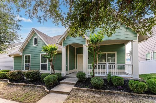 1113 Wenk Dr, Aubrey, TX 76227-7807