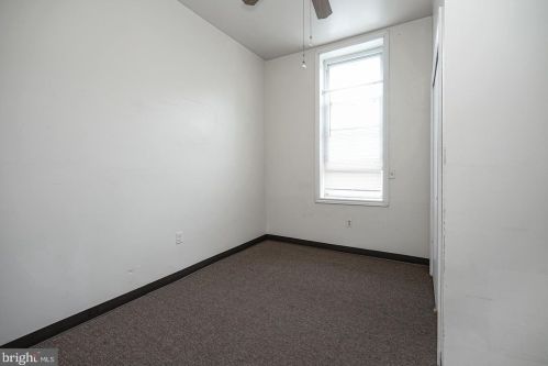 1542 15 St, Philadelphia PA 19146-4806 exterior