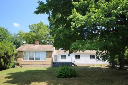 426 Bartholomew Rd, Middletown, CT 06457-4804