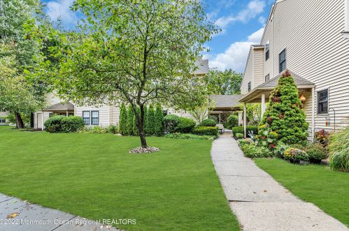 204 Begonia Ct, Jackson Twp, NJ 08527-4135