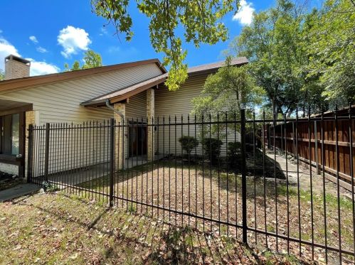 3218 Shield Ln, Garland TX  75044-4524 exterior