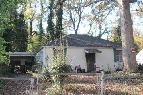 1397 Graymont Dr, Atlanta, GA 30310-3921