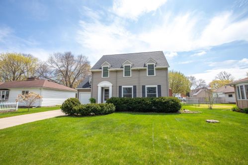 437 Page Ave, Mankato, MN 56003-3718