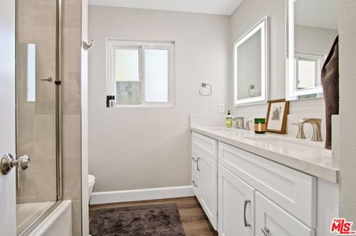 1527 Wakefield Ave, Anaheim CA  92802-3925 exterior