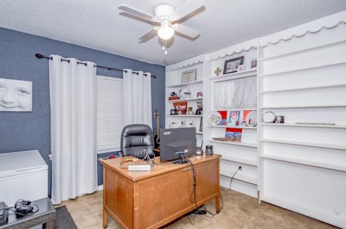 1105 Nottingham Dr, Angleton TX 77515-3518 exterior