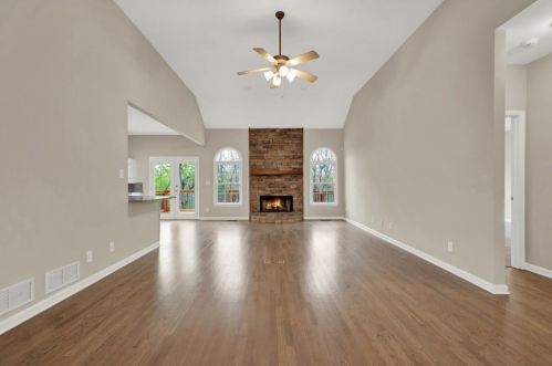 190 Bessie Ln, Big Canoe, GA 30143-8352