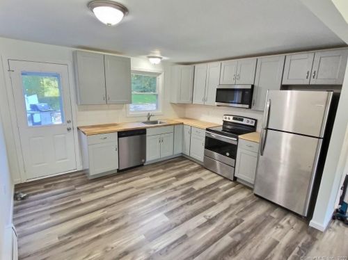 11 Heights Dr, Torrington CT  06790-4433 exterior