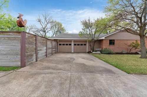 8530 Hackney Ln, Dallas, TX 75238-4902