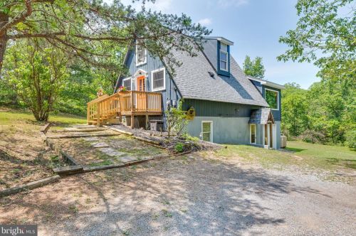 2231 Cherry Run Rd, Hedgesville, WV 25427-6050