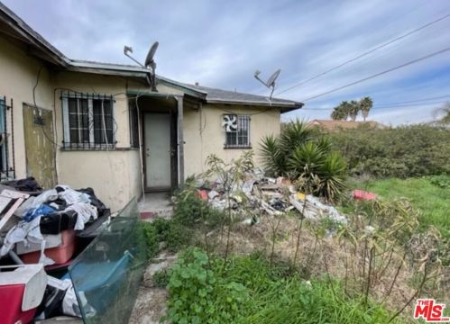 1033 Stockwell St, Compton, CA 90222-3320