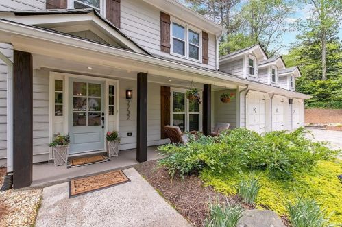 2732 Briar Ln, Marietta, GA 30062-5603