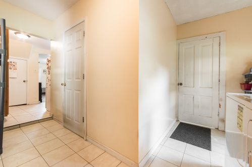 230 Elm St, Sycamore IL  60178-1931 exterior