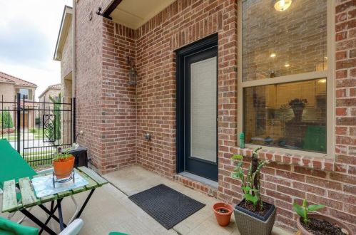 6639 Deleon St, Irving TX  75039-3437 exterior