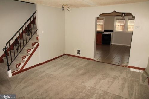 2820 Lardner St, Philadelphia, PA 19149-3516