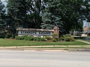 238 Brookside Ln, Willowbrook, IL 60527-2909