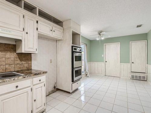 8609 Skyview Ter, Fort Worth TX  76116-7664 exterior