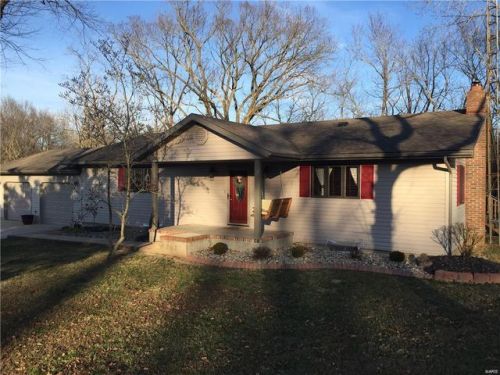 10620 Huey Rd, Boulder, IL 62231-3508