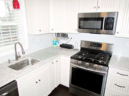 16 Briarwood Trl, Torrington, CT 06790-3474