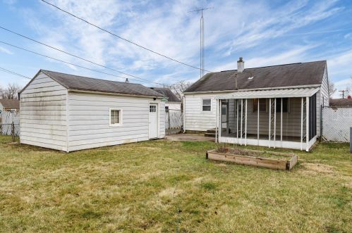 2516 Dellwood Dr, Springfield OH  45505-2531 exterior
