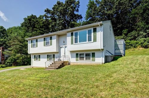 180 Cimarron Rd, Middletown, CT 06457-2358