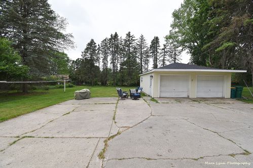 1919 Somonauk St, Sycamore IL  60178-3024 exterior