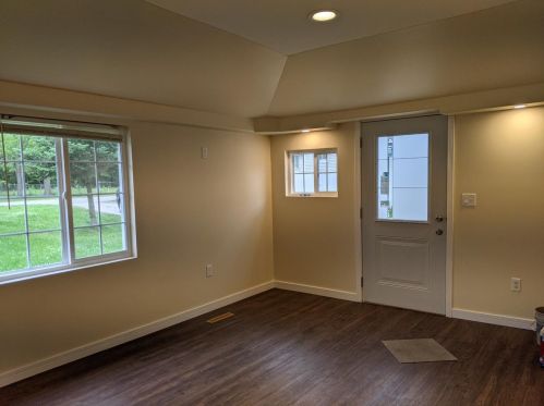 3731 Mississippi St, Hobart, IN 46342-1529