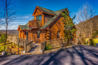 3140 Kulpan Way, Pigeon Forge, TN 37862-8468