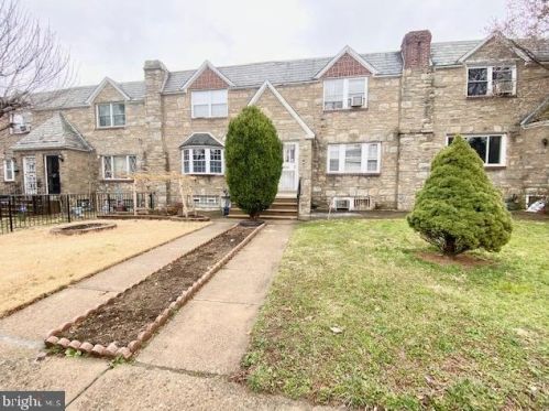 6417 Large St, Philadelphia, PA 19149-2747