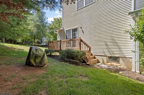 23 Grant Way, Princeton NJ  08540-1667 exterior
