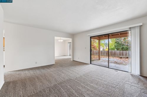 2727 Gamble Ct, Hayward, CA 94542-2401