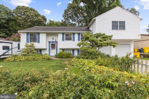 795 Stinchcomb Rd, Severna Park, MD 21146-4241