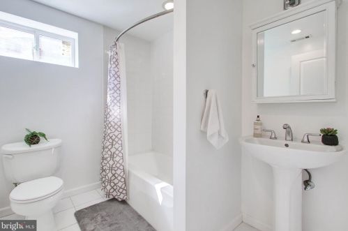 10002 Portland Pl, Silver Spring MD 20901-2116 exterior