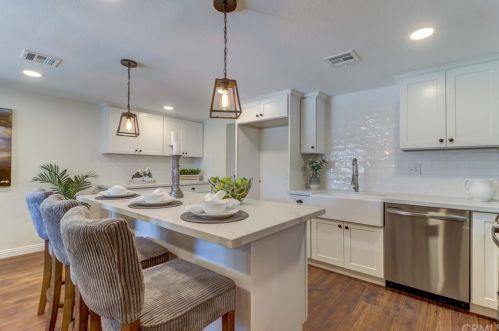 920 Fairview St, Anaheim CA  92801-3414 exterior