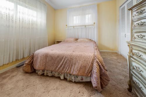 8457 North Ter, Niles IL  60714-2369 exterior