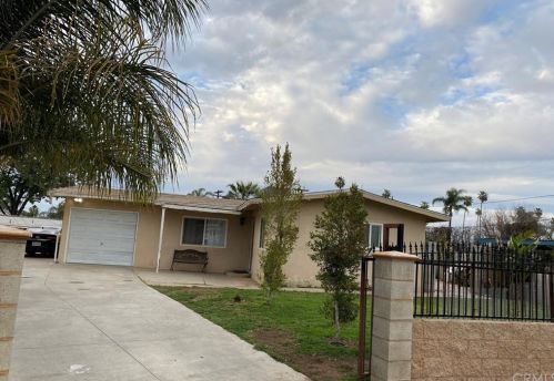 7425 El Sol Way, Riverside, CA 92504-4607