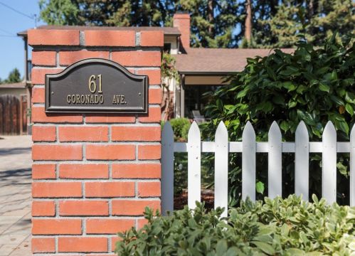 61 Coronado Ave, Los Altos CA  94022-2220 exterior