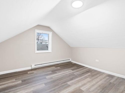 244 Veazie St, Providence, RI 02904-2119