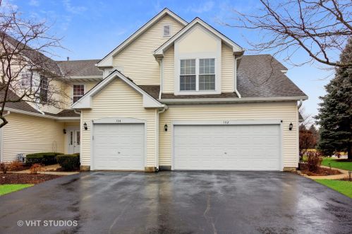 102 Buckingham Ct, Oswego, IL 60543-8418