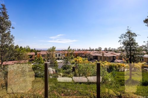 130 Long Fence, Irvine CA  92602-1807 exterior
